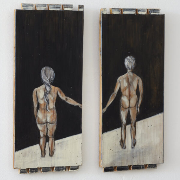 Die Zeit an den Händen halten - Ein Gemäldepaar auf altem Holz